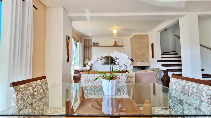 Incrível sobrado à venda no condomínio Las Palmas: 10ª foto da galeria de imagens do imóvel