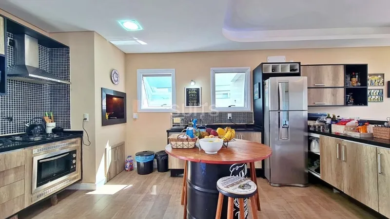 Incrível sobrado à venda no condomínio Las Palmas: 11ª foto da galeria de imagens do imóvel