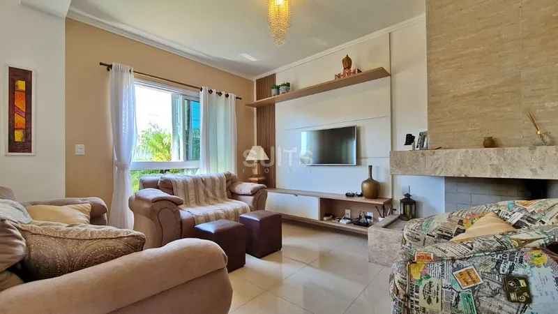 Incrível sobrado à venda no condomínio Las Palmas: 5ª foto da galeria de imagens do imóvel