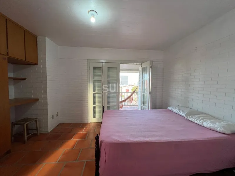 Oportunidade de negócio a uma quadra do mar, sobrado em 2 terrenos!: 20ª foto da galeria de imagens do imóvel