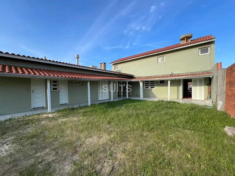 Oportunidade de negócio a uma quadra do mar, sobrado em 2 terrenos!: 10ª foto da galeria de imagens do imóvel