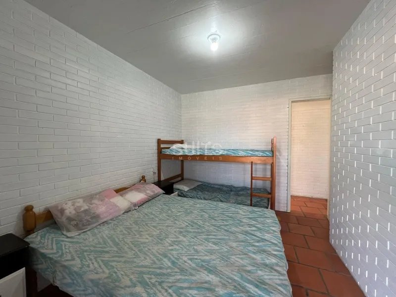 Oportunidade de negócio a uma quadra do mar, sobrado em 2 terrenos!: 23ª foto da galeria de imagens do imóvel