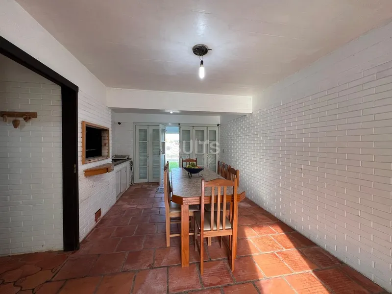 Oportunidade de negócio a uma quadra do mar, sobrado em 2 terrenos!: 11ª foto da galeria de imagens do imóvel