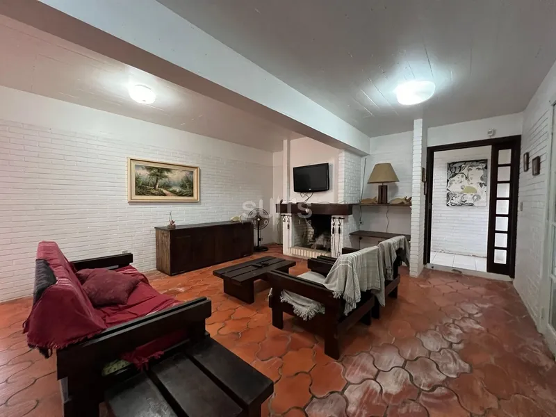 Oportunidade de negócio a uma quadra do mar, sobrado em 2 terrenos!: 8ª foto da galeria de imagens do imóvel