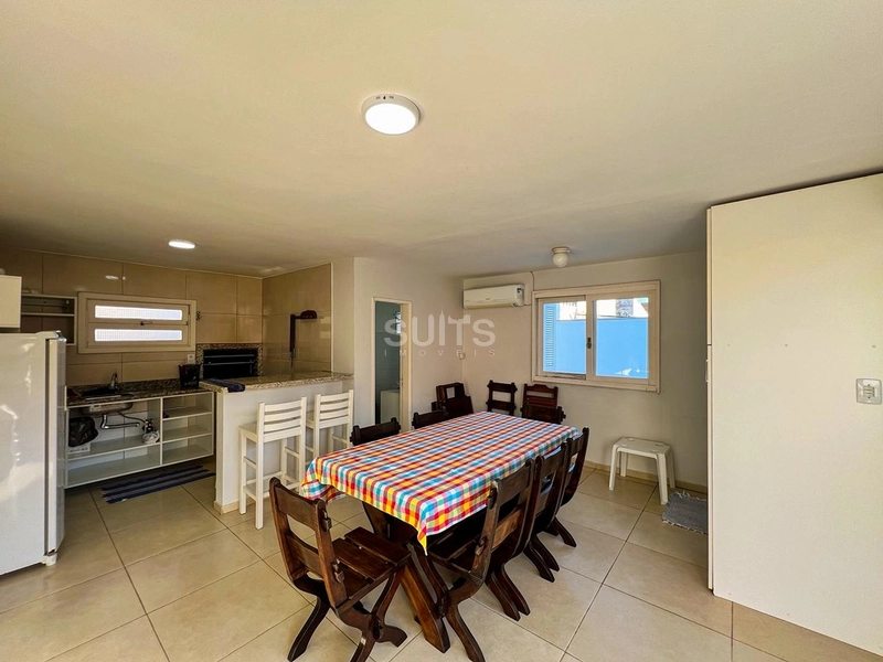 Excelente casa à venda no Centro de Xangri-Lá : 21ª foto da galeria de imagens do imóvel