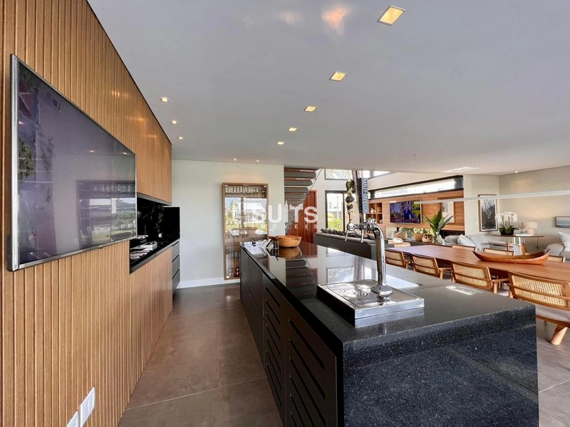 Sobrado magnífico na beira do lago no condomínio Enseada: 59ª foto da galeria de imagens do imóvel