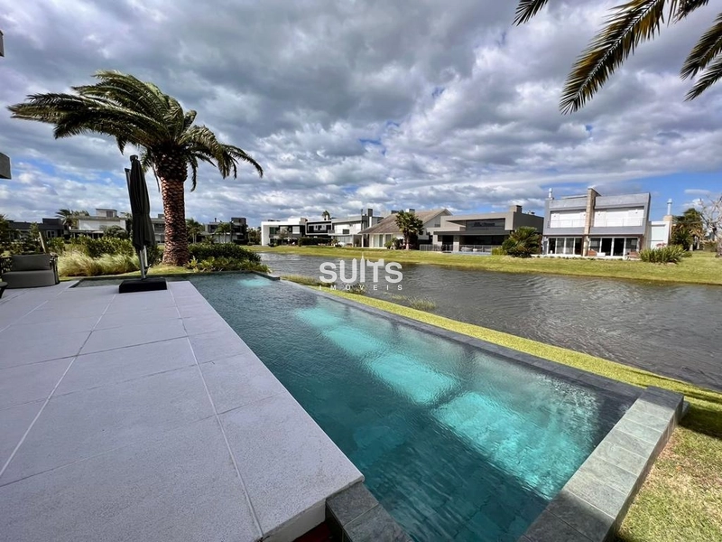 Sobrado magnífico na beira do lago no condomínio Enseada: 68ª foto da galeria de imagens do imóvel