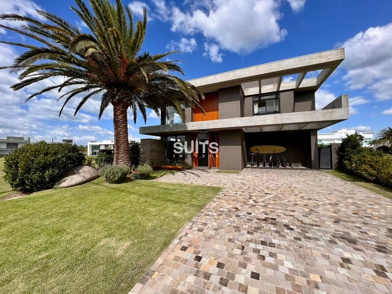 Sobrado magnífico na beira do lago no condomínio Enseada: 62ª foto da galeria de imagens do imóvel