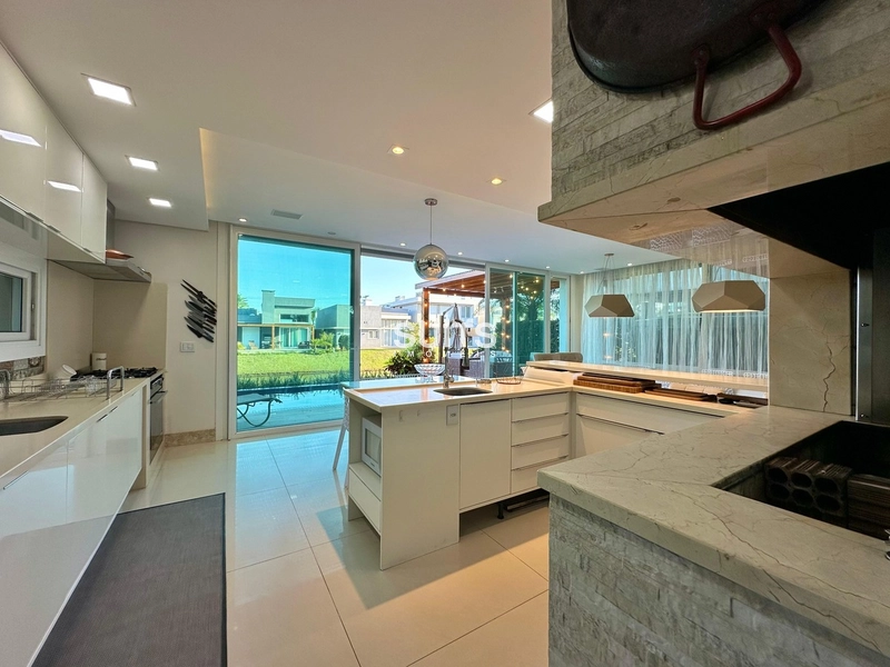 Excelente sobrado à venda no condomínio Capão Ilhas: 12ª foto da galeria de imagens do imóvel