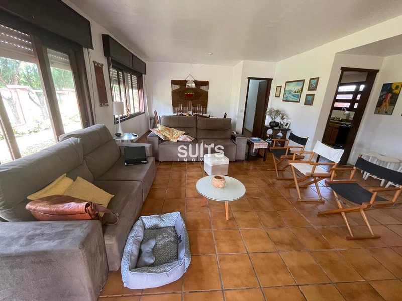 Excelente sobrado à poucos metros do mar no Centro de Xangri-Lá: 8ª foto da galeria de imagens do imóvel