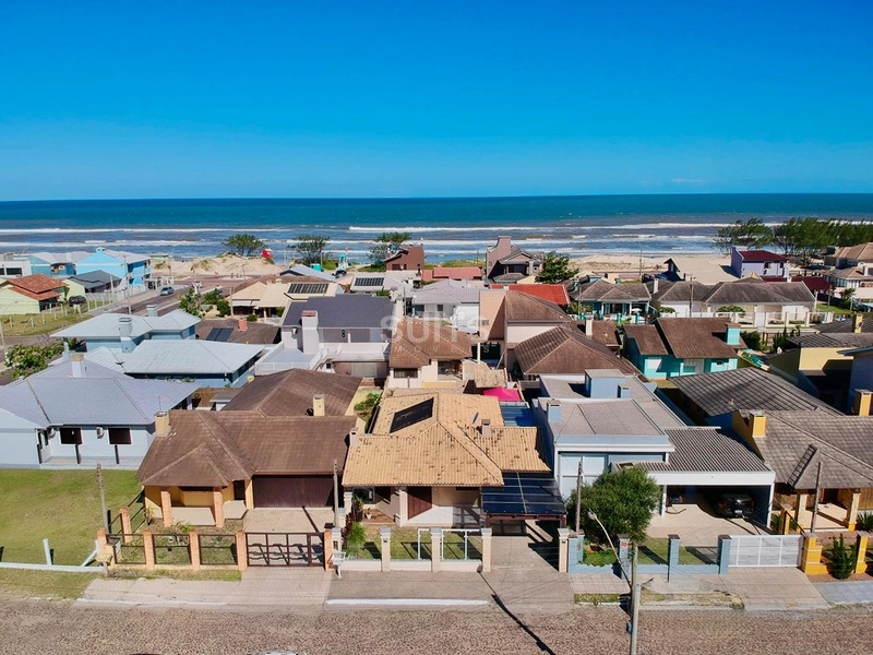 Excelente casa à 02 quadras do mar na praia de Atlântida Sul : 21ª foto da galeria de imagens do imóvel