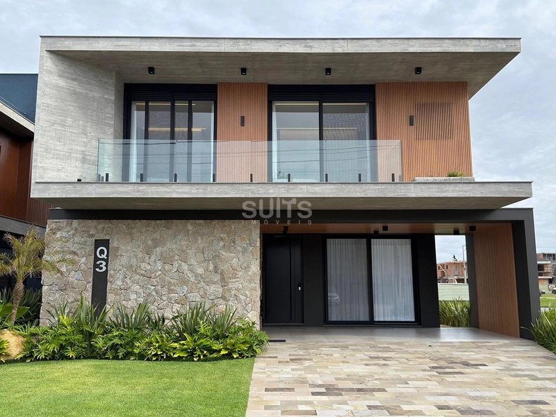 Excelente sobrado beira lago à venda no condomínio Amare: 1ª foto da galeria de imagens do imóvel