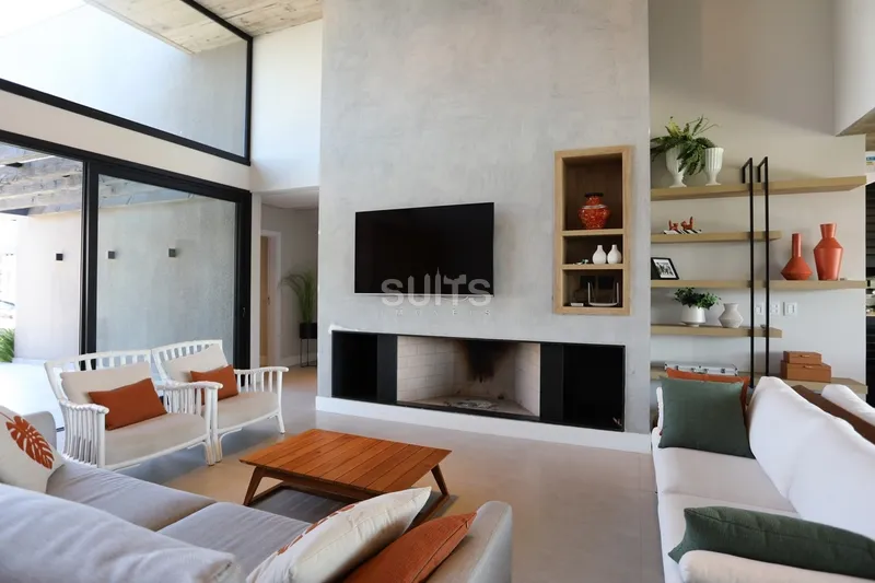 Sobrado beira lago á venda no Condomínio Riviera: 8ª foto da galeria de imagens do imóvel