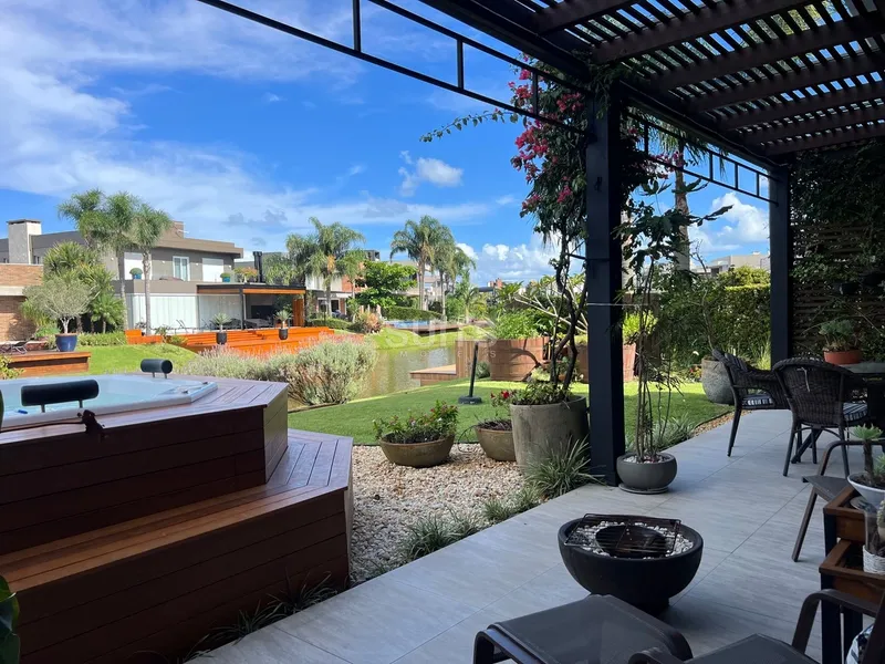 Excelente sobrado beira lago no condomínio Malibu: 33ª foto da galeria de imagens do imóvel