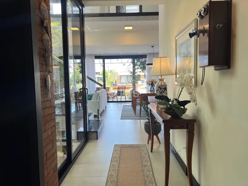 Excelente sobrado beira lago no condomínio Malibu: 5ª foto da galeria de imagens do imóvel