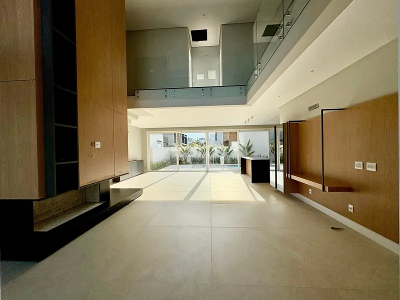 Excelente sobrado com vista para o lago no Condomínio Las Palmas: 5ª foto da galeria de imagens do imóvel