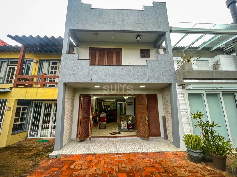 Excelente Triplex com vista para o mar no centro de Atlântida: 2ª foto da galeria de imagens do imóvel