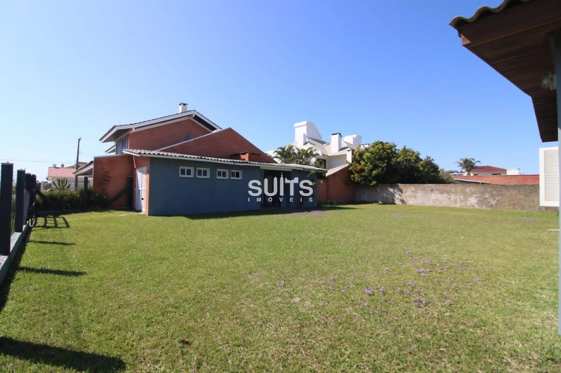 Casa à 02 quadras do mar no centro de Xangri-Lá: 14ª foto da galeria de imagens do imóvel