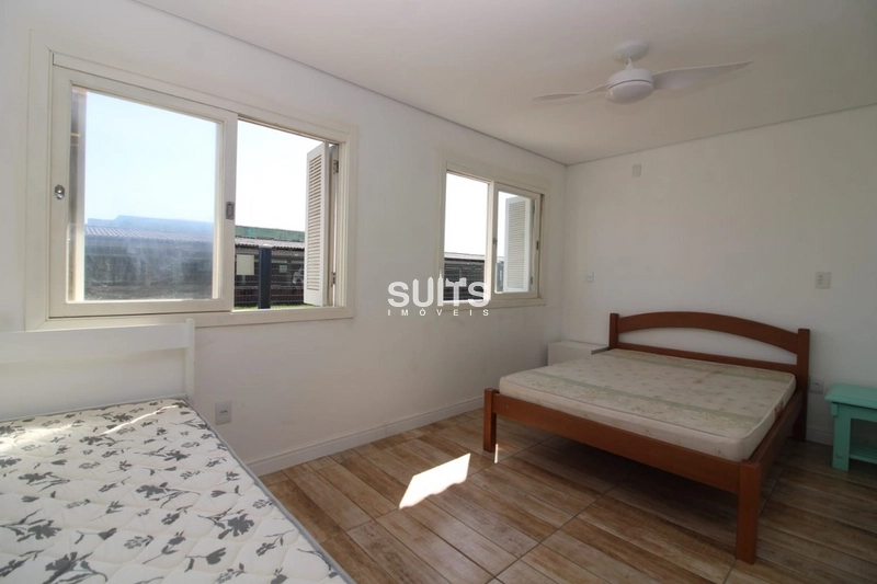 Casa à 02 quadras do mar no centro de Xangri-Lá: 7ª foto da galeria de imagens do imóvel