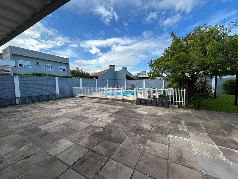 Excelente casa com 02 terrenos no centro da praia de Xangri-Lá: 25ª foto da galeria de imagens do imóvel