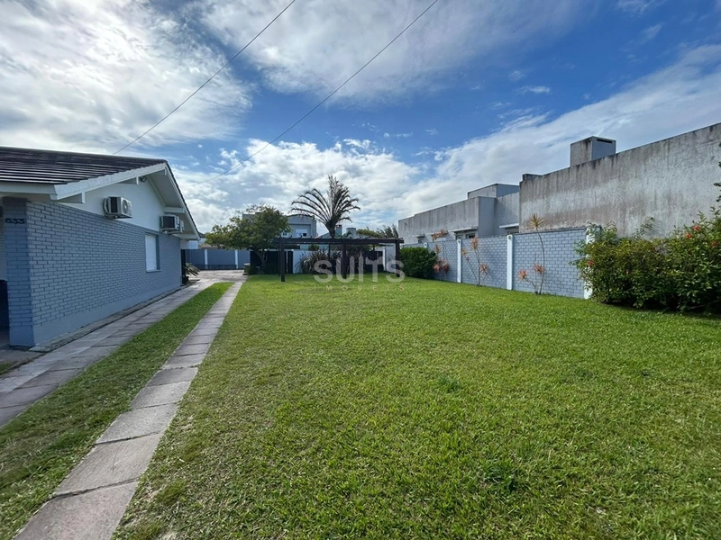 Excelente casa com 02 terrenos no centro da praia de Xangri-Lá: 5ª foto da galeria de imagens do imóvel