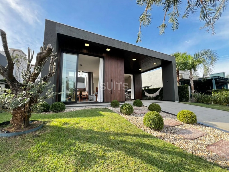 Excelente casa no condomínio Quintas do Lago em Xangri-Lá: 2ª foto da galeria de imagens do imóvel