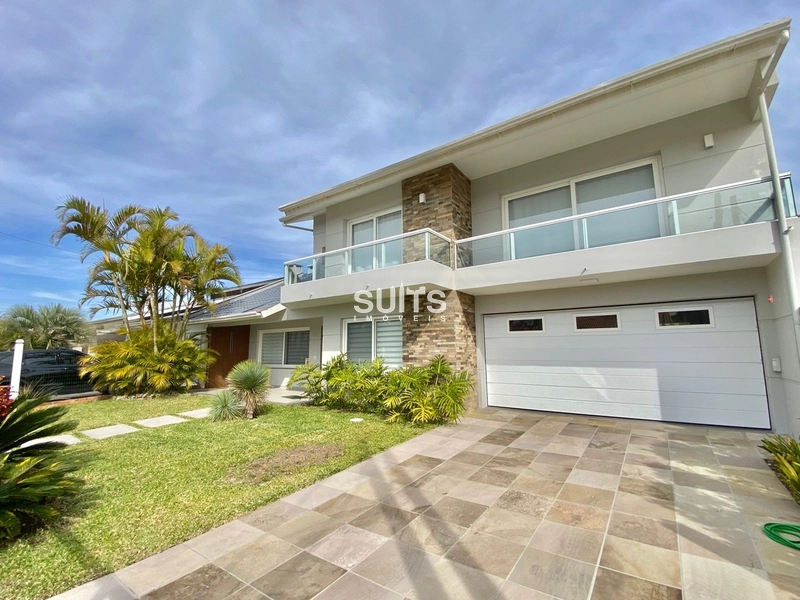 Excelente sobrado à venda no Centro: 1ª foto da galeria de imagens do imóvel