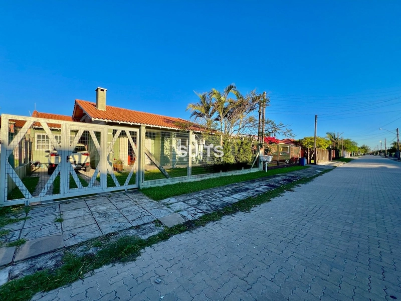 Excelente casa á venda na Noiva do Mar: 1ª foto da galeria de imagens do imóvel