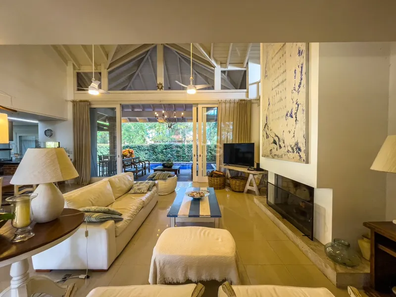 Incrível sobrado no condomínio Carmel em Atlântida: 6ª foto da galeria de imagens do imóvel