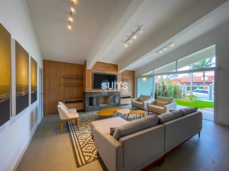 LINDA CASA NO CENTRO DE XANGRI-LÁ: 6ª foto da galeria de imagens do imóvel