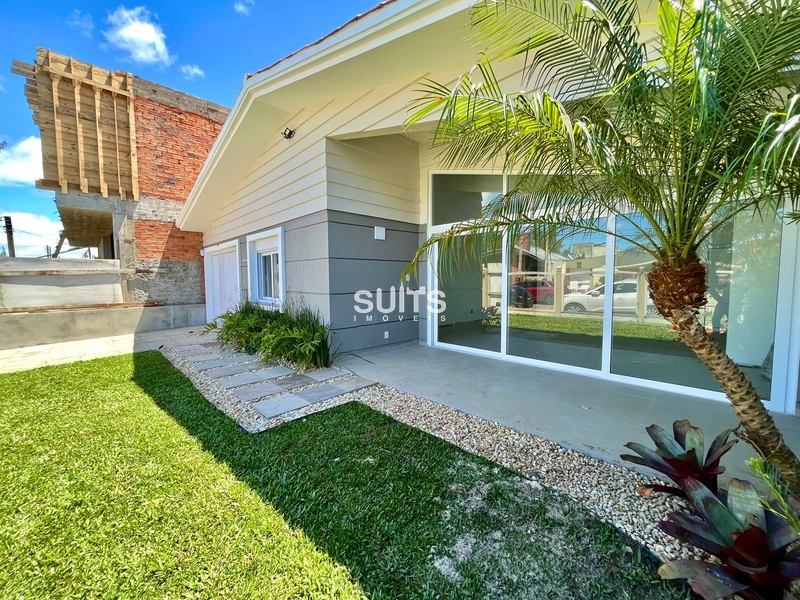 LINDA CASA NO CENTRO DE XANGRI-LÁ: 1ª foto da galeria de imagens do imóvel