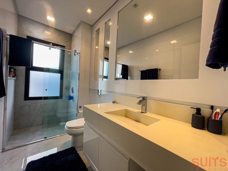 Excelente sobrado beira lago no condomínio Enseada: 29ª foto da galeria de imagens do imóvel