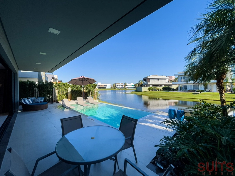 Excelente sobrado beira lago no condomínio Enseada: 19ª foto da galeria de imagens do imóvel