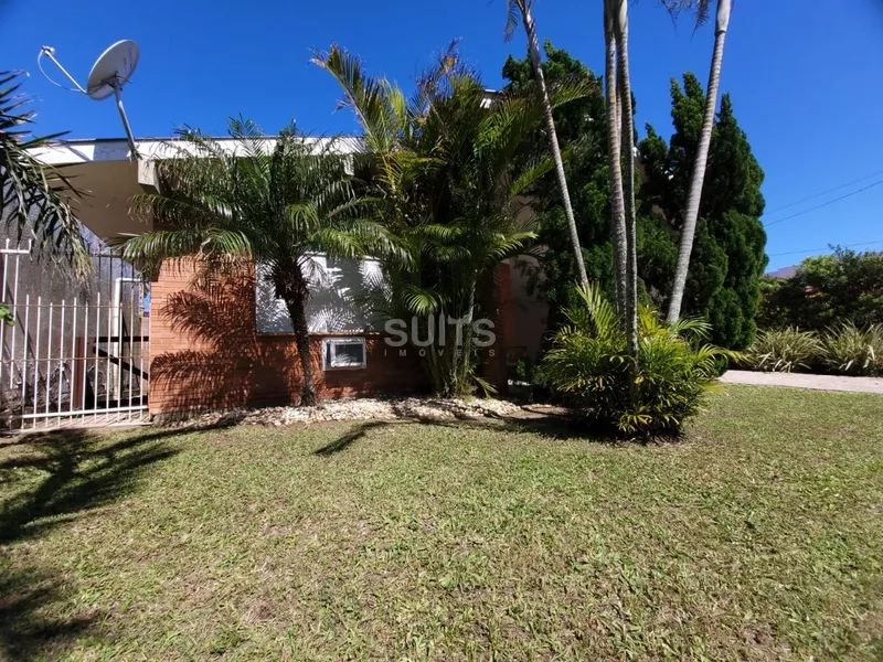 Excelente casa á 03 quadras do mar no centro de Xangri-Lá: 2ª foto da galeria de imagens do imóvel