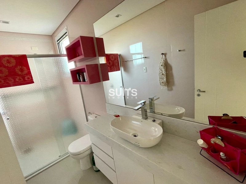 Sobrado diferenciado no condomínio Condado de Capão!: 8ª foto da galeria de imagens do imóvel