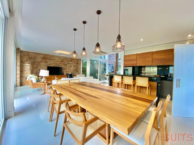 Incrível mansão no condomínio Bosques de Atlântida: 9ª foto da galeria de imagens do imóvel