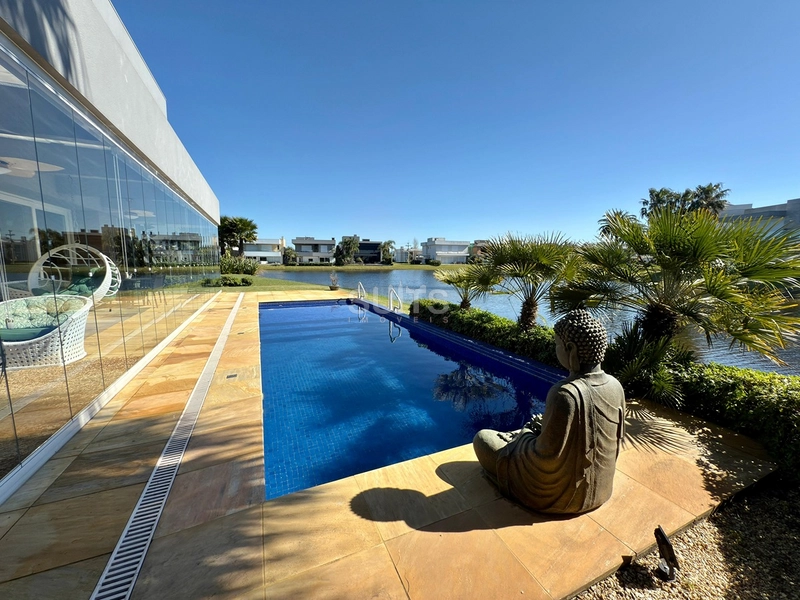 Excelente sobrado beira lago no condomínio Enseada: 35ª foto da galeria de imagens do imóvel