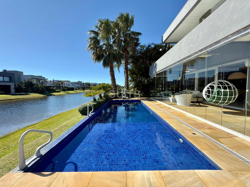 Excelente sobrado beira lago no condomínio Enseada: 33ª foto da galeria de imagens do imóvel