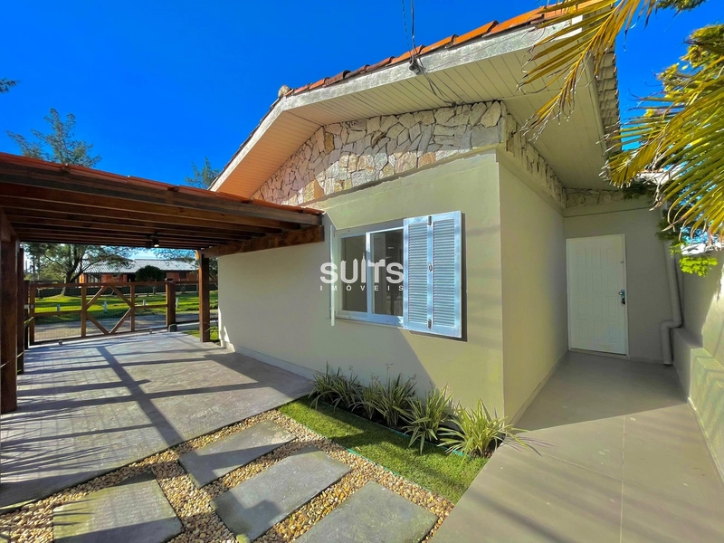 Ótima casa a venda no Centro da praia de Xangri-Lá: 2ª foto da galeria de imagens do imóvel