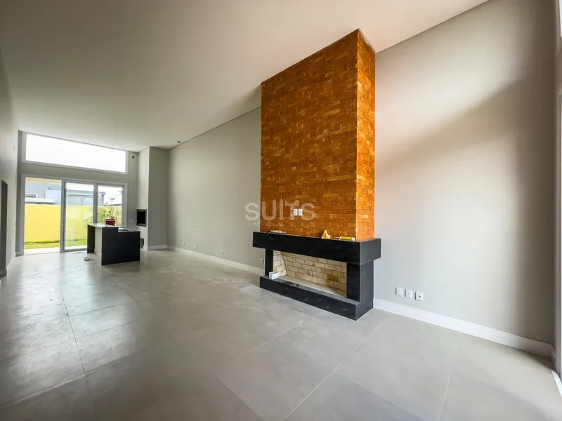 Excelente casa à venda no condomínio Blue: 2ª foto da galeria de imagens do imóvel