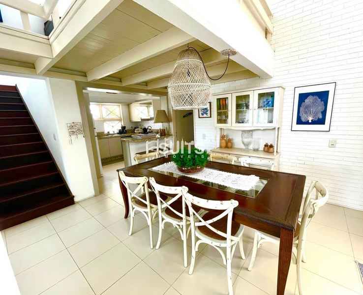 Excelente sobrado à venda em Atlântida: 3ª foto da galeria de imagens do imóvel