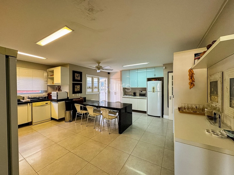 Casa com 03 terrenos em localização privilegiada em Atlântida : 42ª foto da galeria de imagens do imóvel