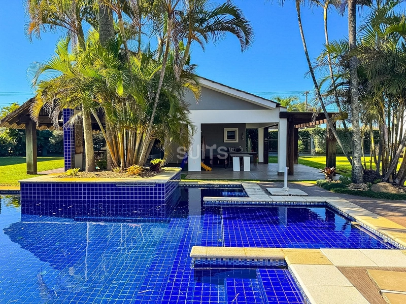 Casa com 03 terrenos em localização privilegiada em Atlântida : 3ª foto da galeria de imagens do imóvel