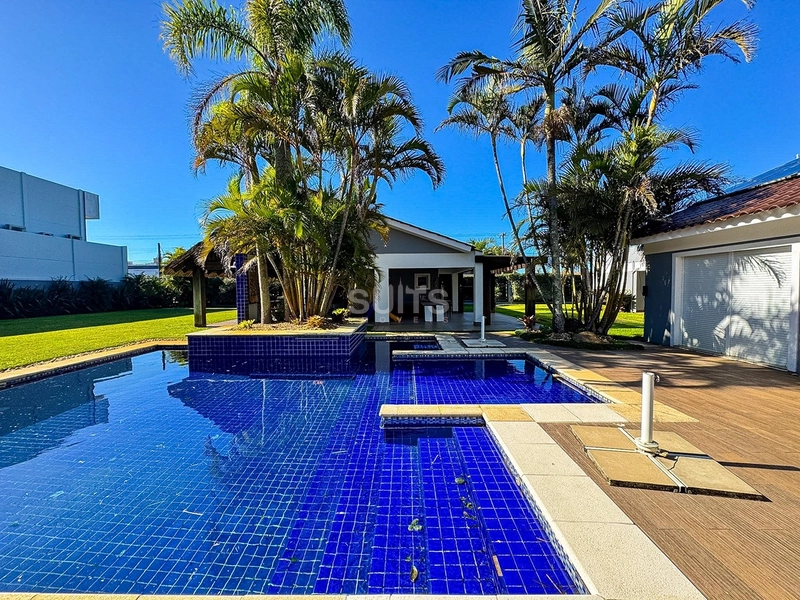 Casa com 03 terrenos em localização privilegiada em Atlântida : 6ª foto da galeria de imagens do imóvel