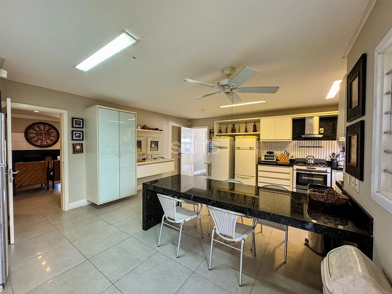 Casa com 03 terrenos em localização privilegiada em Atlântida : 40ª foto da galeria de imagens do imóvel