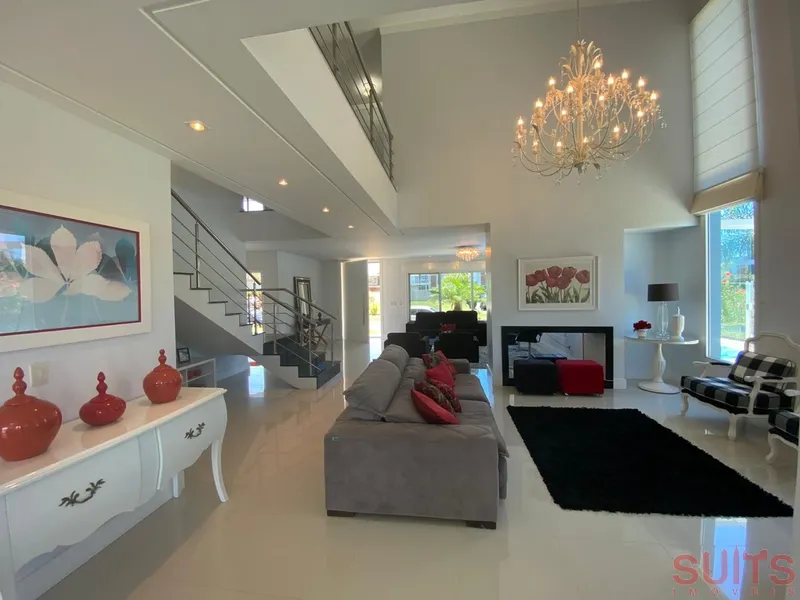 Belíssimo sobrado no Condomínio Quintas do Lago: 5ª foto da galeria de imagens do imóvel