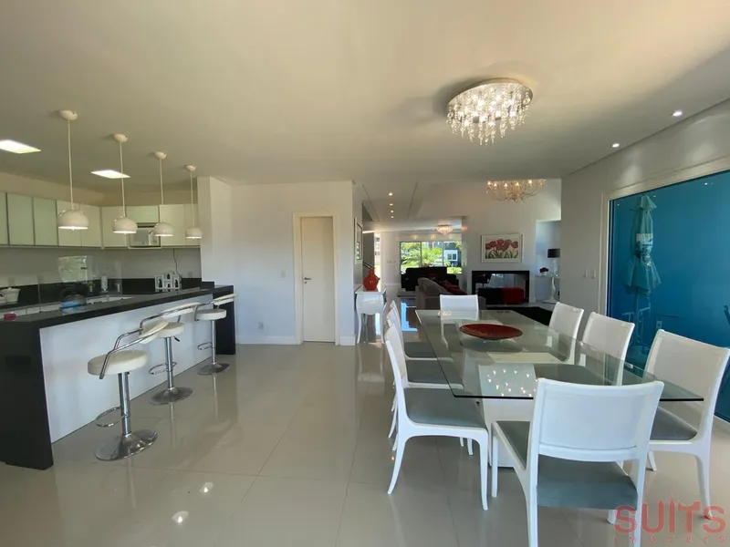 Belíssimo sobrado no Condomínio Quintas do Lago: 7ª foto da galeria de imagens do imóvel