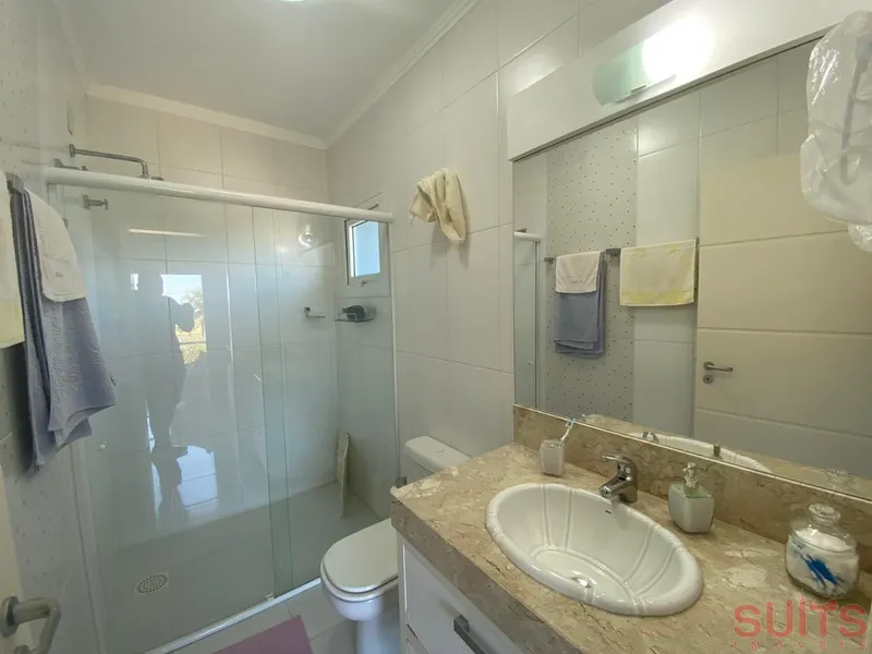 Belíssimo sobrado no Condomínio Quintas do Lago: 18ª foto da galeria de imagens do imóvel