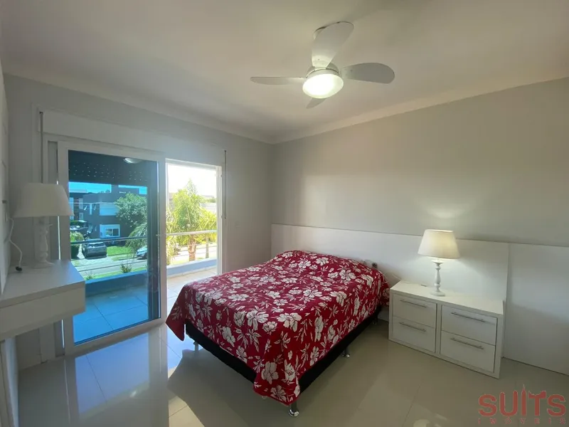 Belíssimo sobrado no Condomínio Quintas do Lago: 20ª foto da galeria de imagens do imóvel