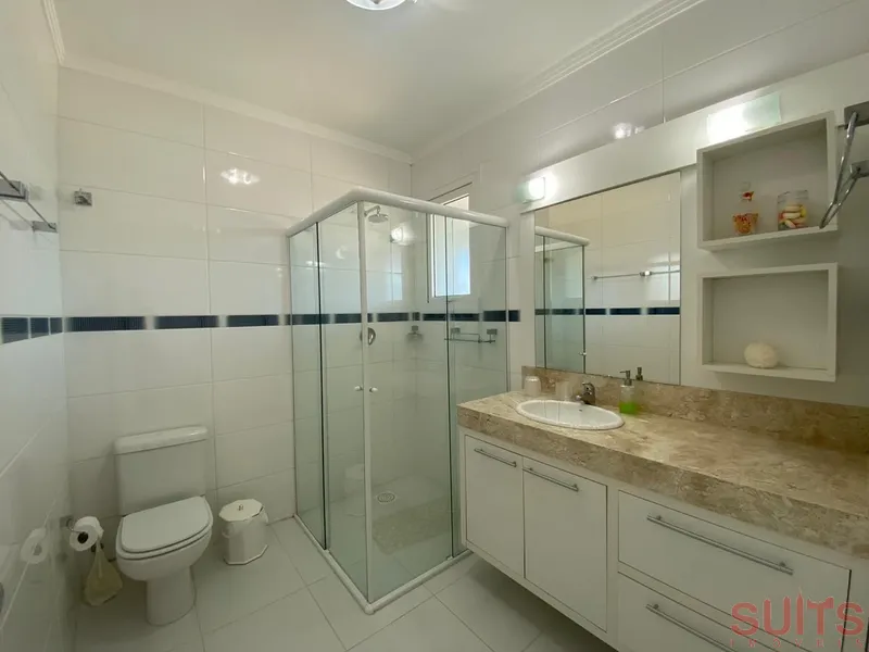 Belíssimo sobrado no Condomínio Quintas do Lago: 21ª foto da galeria de imagens do imóvel